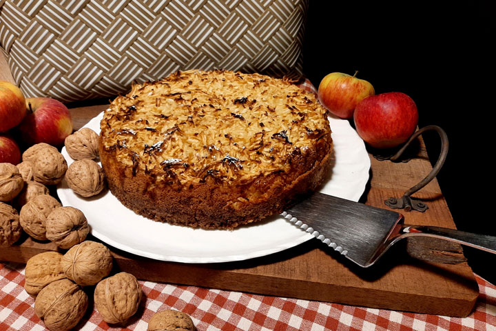 Kuppelwieser Walnuss Apfel Kuchen