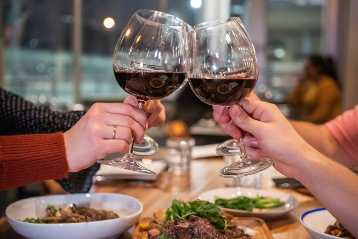 Gemeinsam essen, trinken und geniessen
